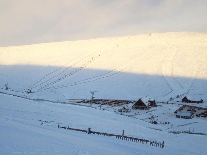 buzzard runs day lodge lecht 2090