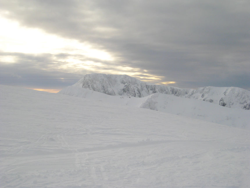 summit views ben nevis nevis range