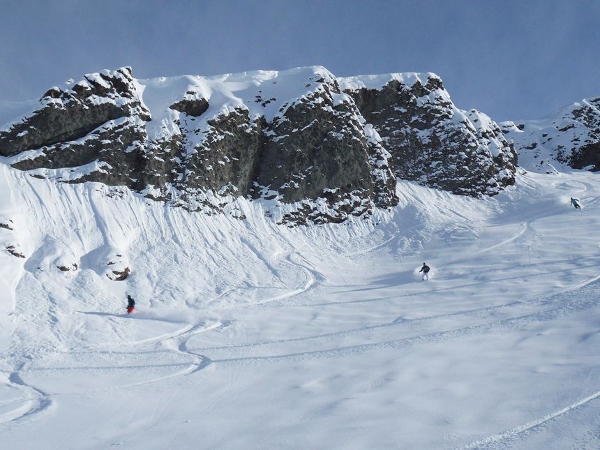 powder skiing at La Parva