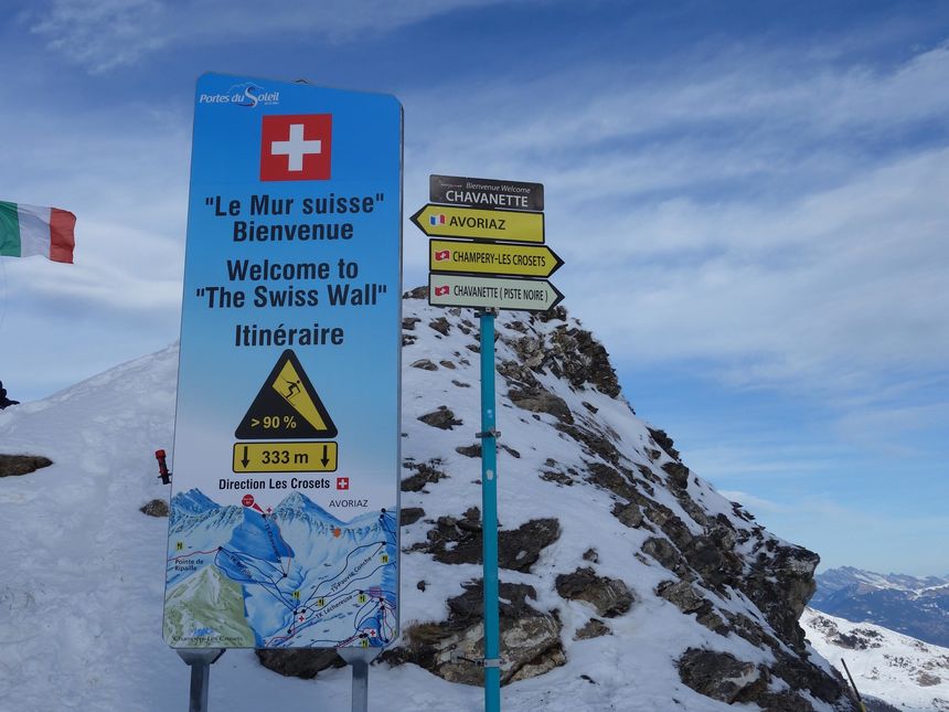 The Swiss Wall sign Portes Du Soleil