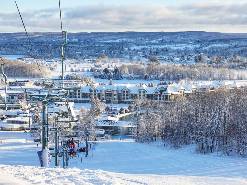 7 Best Ski Resorts in Michigan, 2023/24