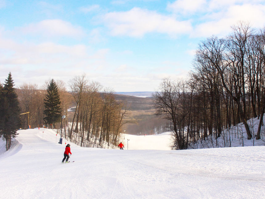 7 Best Ski Resorts in Michigan, 2023/24