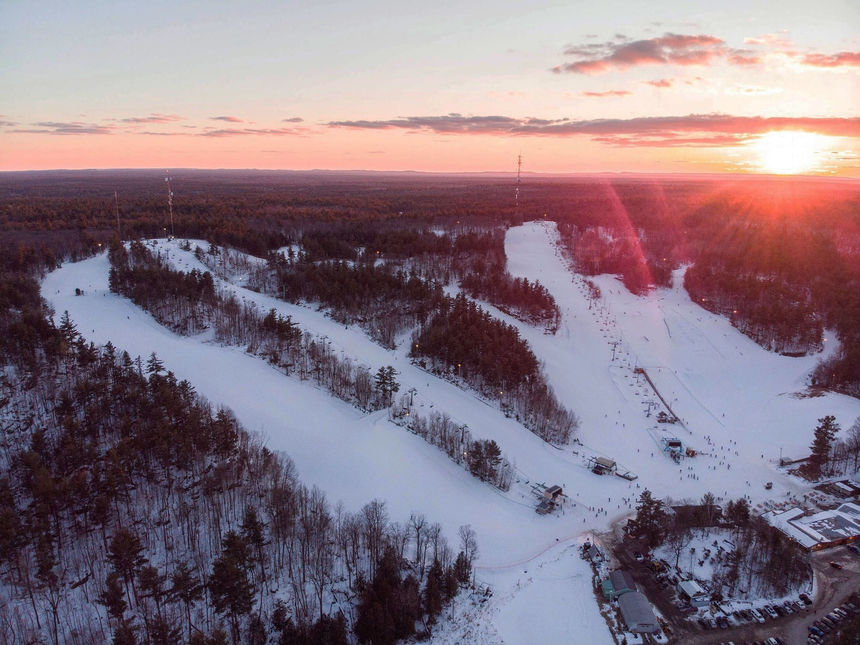 The 8 Best Ski Resorts Near Ottawa, 2023/24