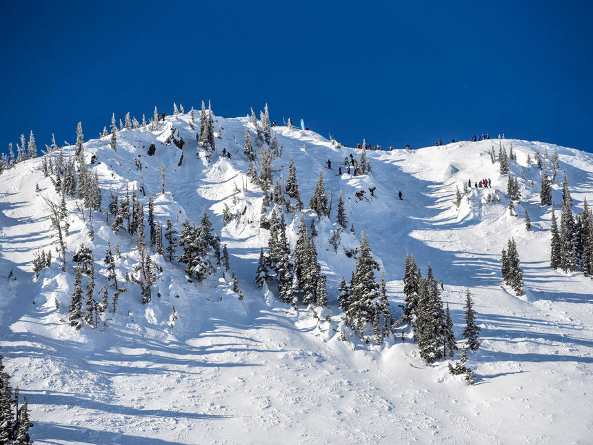 The 7 Best Midwest Ski Resorts, 2023/24