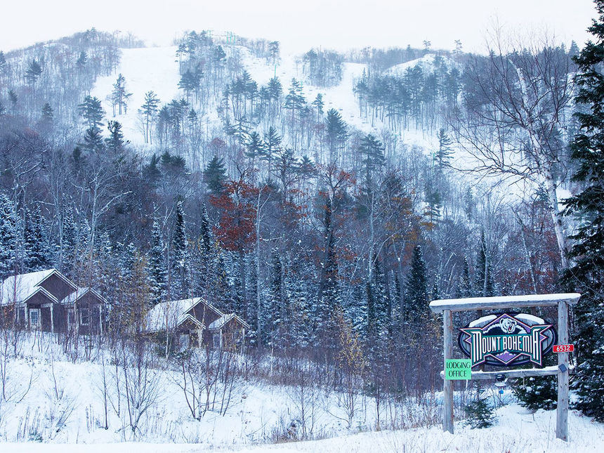 The 7 Best Midwest Ski Resorts, 2023/24