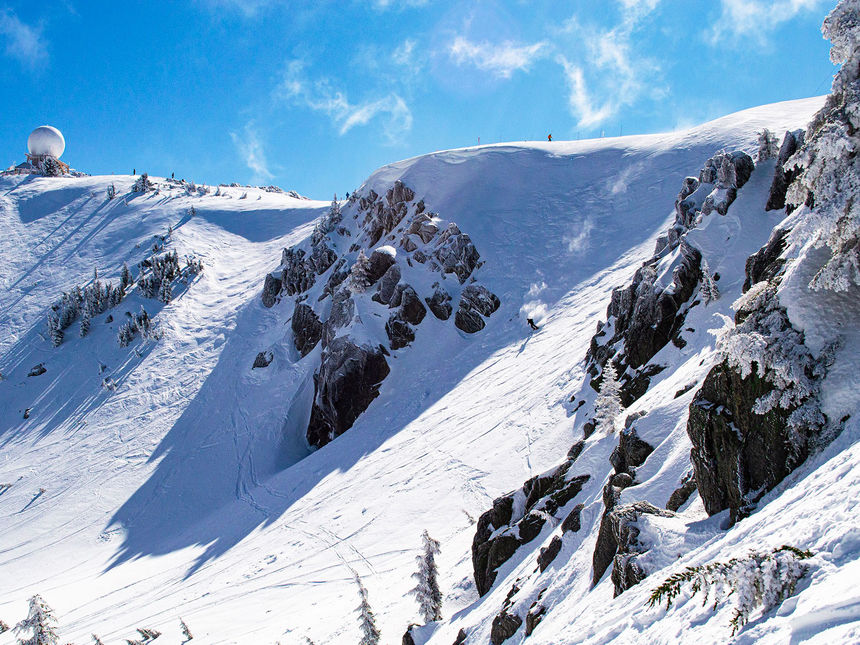 6 Best Ski Resorts in Oregon, 2023/24